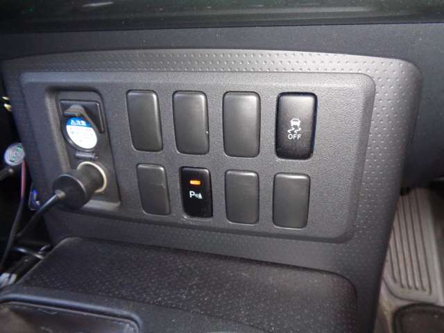 トヨタ ＦＪ　クルーザー ４．０ カラーパッケージ ４ＷＤ H23年 (中国) 99