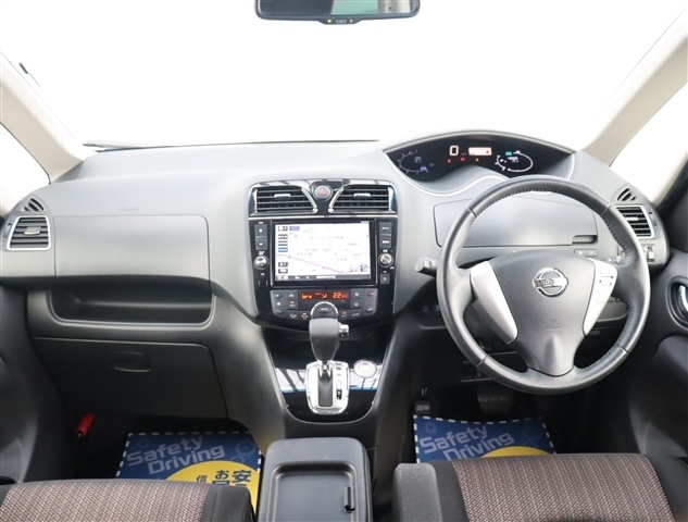 日産 セレナ ２．０ ハイウェイスター Ｓ－ＨＹＢＲＩＤ アドバンストセーフティ パッケージ H26年 (関東) 99