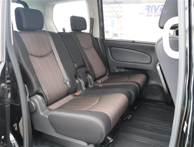 日産 セレナ ２．０ ハイウェイスター Ｓ－ＨＹＢＲＩＤ アドバンストセーフティ パッケージ H26年 (関東) 99