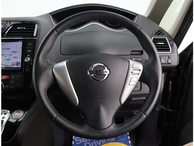 日産 セレナ ２．０ ハイウェイスター Ｓ－ＨＹＢＲＩＤ アドバンストセーフティ パッケージ H26年 (関東) 99