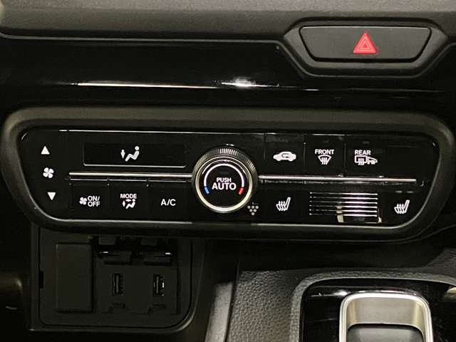 ホンダ Ｎ　ＢＯＸ カスタム ６６０ Ｌ ４ＷＤ R5年 (北海道) 99