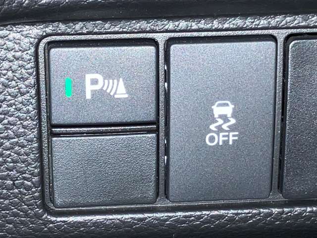 ホンダ Ｎ　ＢＯＸ カスタム ６６０ Ｌ ４ＷＤ R5年 (北海道) 99