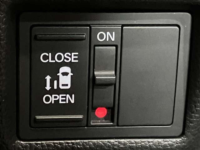 ホンダ Ｎ　ＢＯＸ カスタム ６６０ Ｌ ４ＷＤ R5年 (北海道) 99