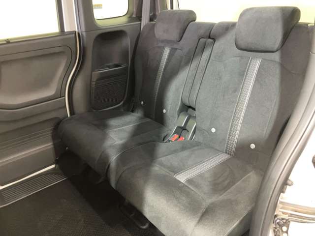 ホンダ Ｎ　ＢＯＸ カスタム ６６０ Ｌ ４ＷＤ R5年 (北海道) 99