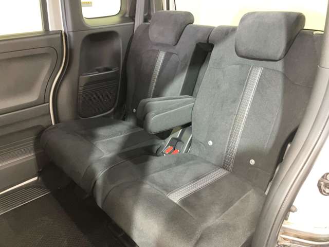 ホンダ Ｎ　ＢＯＸ カスタム ６６０ Ｌ ４ＷＤ R5年 (北海道) 99