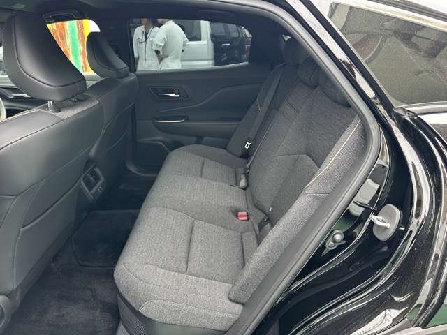 トヨタ クラウン　クロスオーバー　ハイブリッド ２．５ Ｇ Ｅ－ＦＯＵＲ ４ＷＤ R6年 (東海) 99