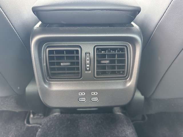 トヨタ クラウン　クロスオーバー　ハイブリッド ２．５ Ｇ Ｅ－ＦＯＵＲ ４ＷＤ R6年 (東海) 99