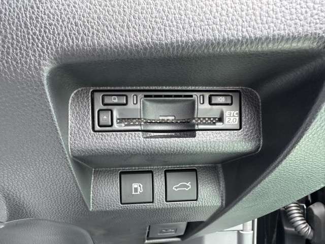 トヨタ クラウン　クロスオーバー　ハイブリッド ２．５ Ｇ Ｅ－ＦＯＵＲ ４ＷＤ R6年 (東海) 99