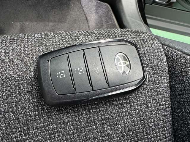 トヨタ クラウン　クロスオーバー　ハイブリッド ２．５ Ｇ Ｅ－ＦＯＵＲ ４ＷＤ R6年 (東海) 99