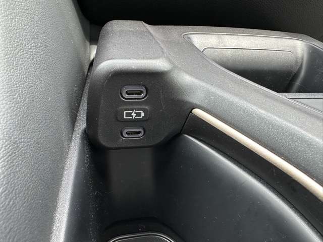 トヨタ クラウン　クロスオーバー　ハイブリッド ２．５ Ｇ Ｅ－ＦＯＵＲ ４ＷＤ R6年 (東海) 99