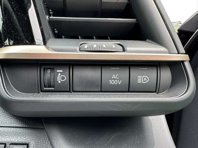 トヨタ クラウン　クロスオーバー　ハイブリッド ２．５ Ｇ Ｅ－ＦＯＵＲ ４ＷＤ R6年 (東海) 99