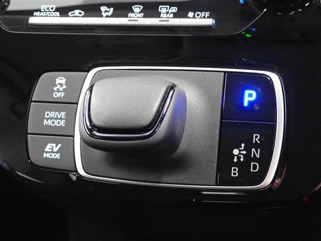 トヨタ アクア １．５ Ｘ R5年 (関東) 99