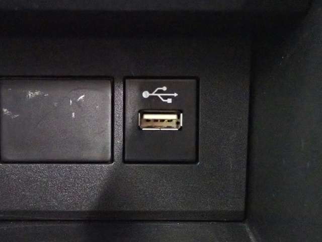 トヨタ アクア １．５ Ｘ R5年 (関東) 99