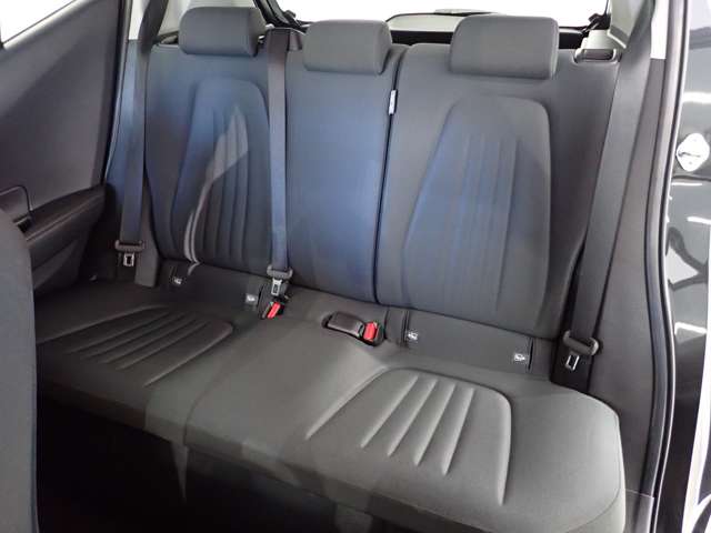 トヨタ アクア １．５ Ｘ R5年 (関東) 99