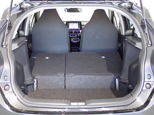 トヨタ アクア １．５ Ｘ R5年 (関東) 99