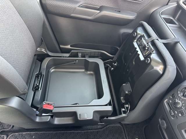 スズキ ソリオ １．２ Ｇ スズキ セーフティ サポート装着車 R2年 (東海) 99