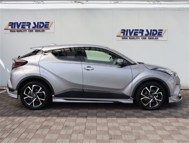 トヨタ Ｃ−ＨＲ ハイブリッド １．８ Ｇ H30年 (関東) 99