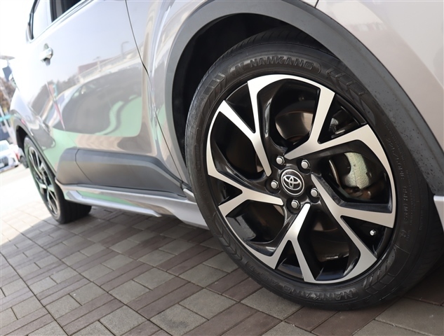 トヨタ Ｃ−ＨＲ ハイブリッド １．８ Ｇ H30年 (関東) 99