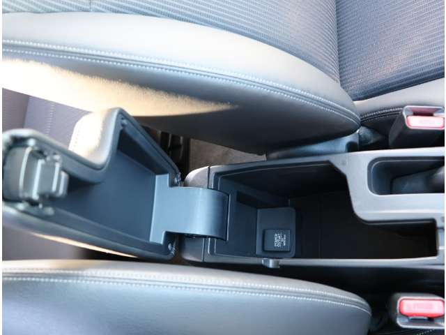 ホンダ フィット　ハイブリッド １．５ ハイブリッド Ｌ ホンダセンシング H30年 (関東) 99