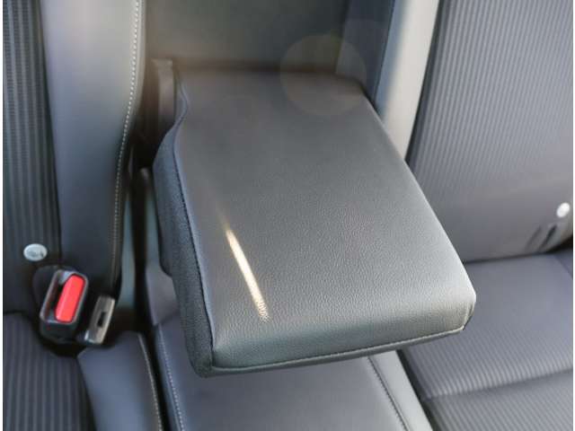 ホンダ フィット　ハイブリッド １．５ ハイブリッド Ｌ ホンダセンシング H30年 (関東) 99