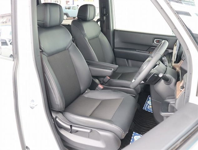 ホンダ ステップワゴン　ハイブリッド ２．０ Ｅ：ＨＥＶ スパーダ R4年 (関東) 99