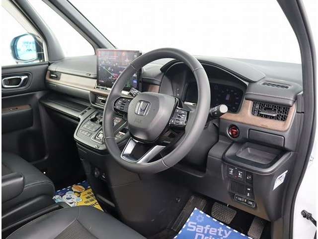 ホンダ ステップワゴン　ハイブリッド ２．０ Ｅ：ＨＥＶ スパーダ R4年 (関東) 99