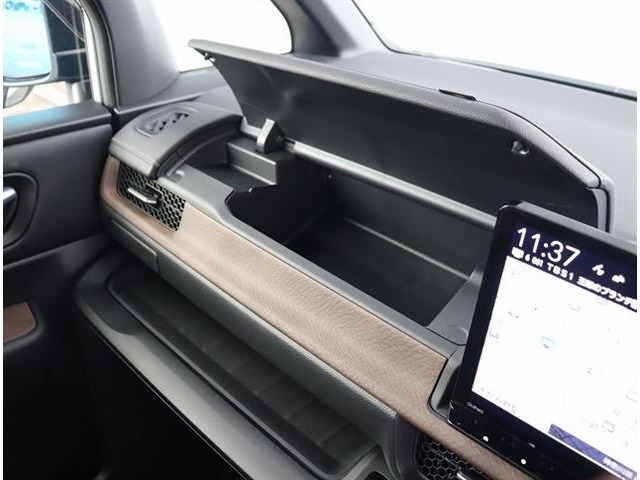 ホンダ ステップワゴン　ハイブリッド ２．０ Ｅ：ＨＥＶ スパーダ R4年 (関東) 99