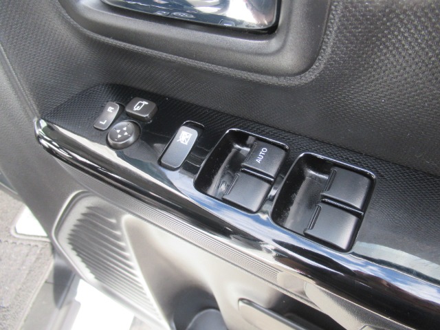 スズキ スペーシア ６６０ カスタム ハイブリッド ＸＳターボ ４ＷＤ H30年 (関東) 99