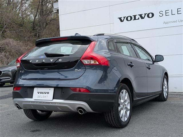 ボルボ Ｖ４０クロスカントリー Ｄ４ モメンタム ディーゼルターボ H30年 (東北) 99
