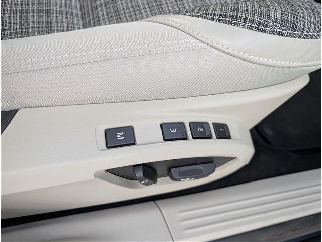 ボルボ Ｖ４０クロスカントリー Ｄ４ モメンタム ディーゼルターボ H30年 (東北) 99