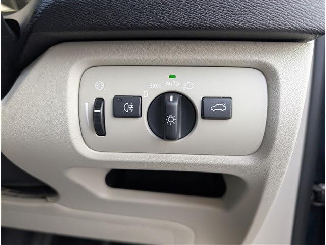 ボルボ Ｖ４０クロスカントリー Ｄ４ モメンタム ディーゼルターボ H30年 (東北) 99