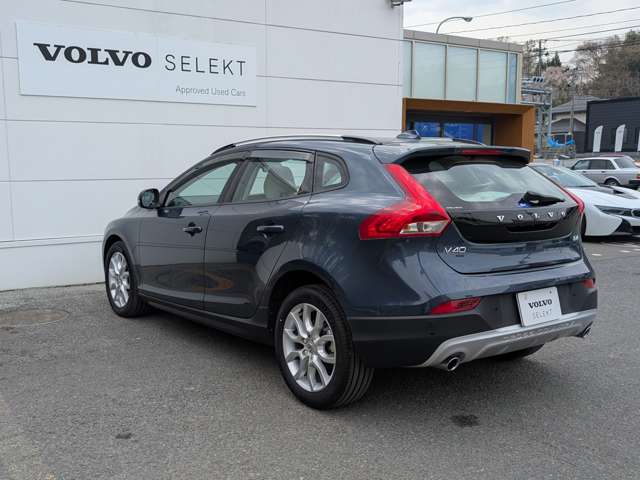 ボルボ Ｖ４０クロスカントリー Ｄ４ モメンタム ディーゼルターボ H30年 (東北) 99