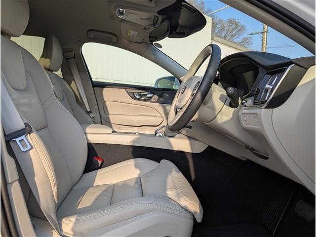 ボルボ Ｖ６０ Ｂ５　インスクリプション R3年 (東北) 99