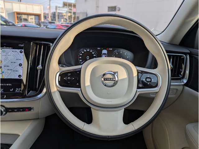 ボルボ Ｖ６０ Ｂ５　インスクリプション R3年 (東北) 99