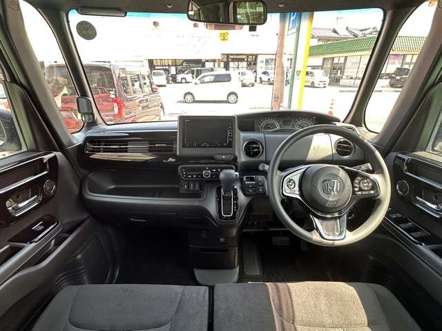 ホンダ Ｎ　ＢＯＸ カスタム ６６０ Ｌ R4年 (東海) 99