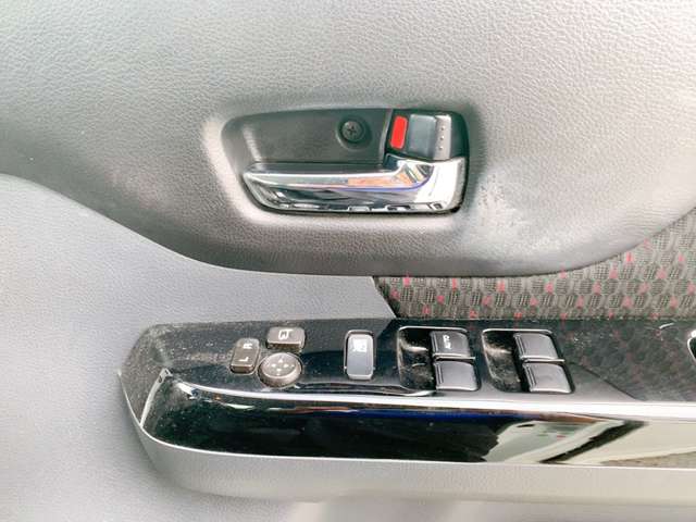 スズキ スペーシア ６６０ カスタム ＸＳターボ デュアルカメラブレーキサポート装着車 H28年 (九州・沖縄) 99