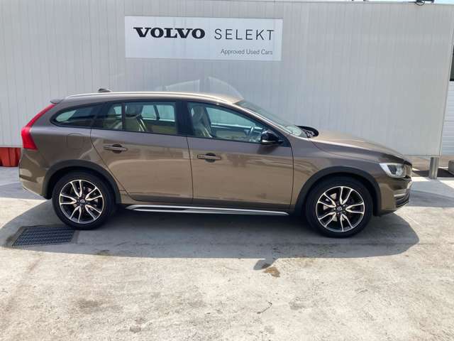 ボルボ クロスカントリー Ｔ５ ＡＷＤ ＳＥ ４ＷＤ H28年 (関東) 99