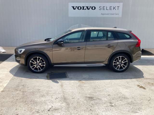 ボルボ クロスカントリー Ｔ５ ＡＷＤ ＳＥ ４ＷＤ H28年 (関東) 99