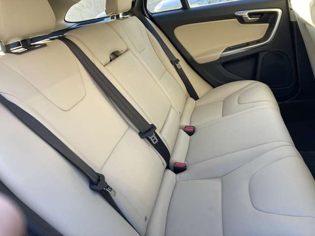 ボルボ クロスカントリー Ｔ５ ＡＷＤ ＳＥ ４ＷＤ H28年 (関東) 99