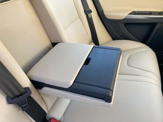 ボルボ クロスカントリー Ｔ５ ＡＷＤ ＳＥ ４ＷＤ H28年 (関東) 99