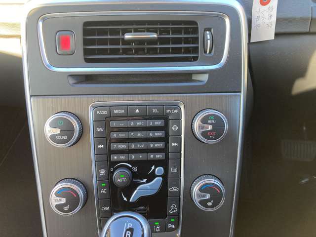 ボルボ クロスカントリー Ｔ５ ＡＷＤ ＳＥ ４ＷＤ H28年 (関東) 99