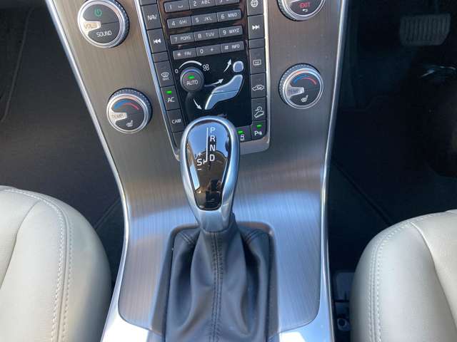 ボルボ クロスカントリー Ｔ５ ＡＷＤ ＳＥ ４ＷＤ H28年 (関東) 99