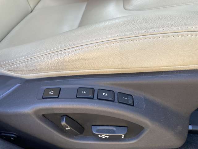 ボルボ クロスカントリー Ｔ５ ＡＷＤ ＳＥ ４ＷＤ H28年 (関東) 99