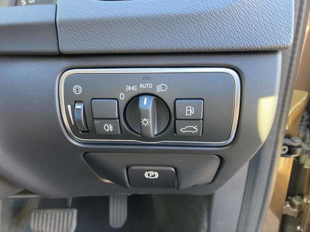 ボルボ クロスカントリー Ｔ５ ＡＷＤ ＳＥ ４ＷＤ H28年 (関東) 99