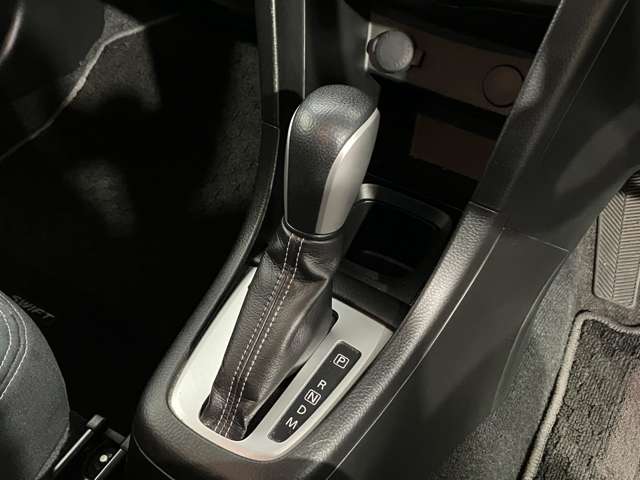 スズキ スイフト １．２ ＲＳ－ＤＪＥ ４ＷＤ H28年 (北海道) 99