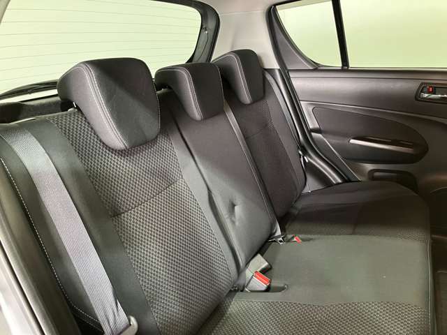 スズキ スイフト １．２ ＲＳ－ＤＪＥ ４ＷＤ H28年 (北海道) 99