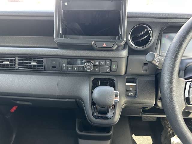 ホンダ Ｎ　ＢＯＸ カスタム ６６０ R7年 (東海) 99