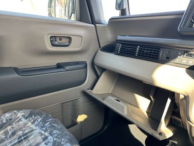 ホンダ Ｎ　ＢＯＸ ジョイ ６６０ ２トーン R6年 (東海) 99