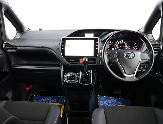 トヨタ ノア ２．０ ＳＩ ＷＸＢＩＩＩ R2年 (関東) 99