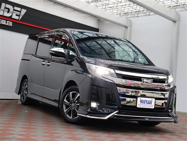 トヨタ ノア ２．０ ＳＩ ＷＸＢＩＩＩ R2年 (関東) 99